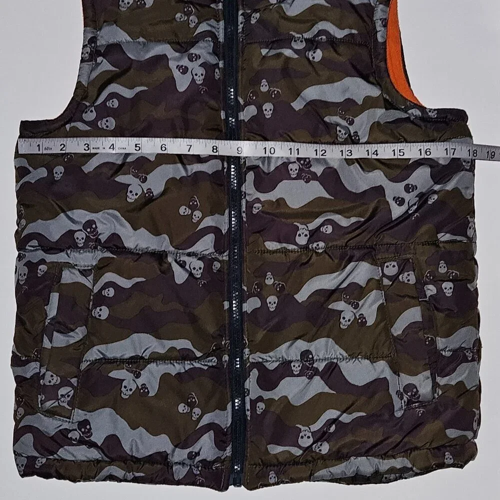 Old Navy Camouflage Skull Skeleton Puffer Vest Full-Zip Youth Medium 8 Halloween